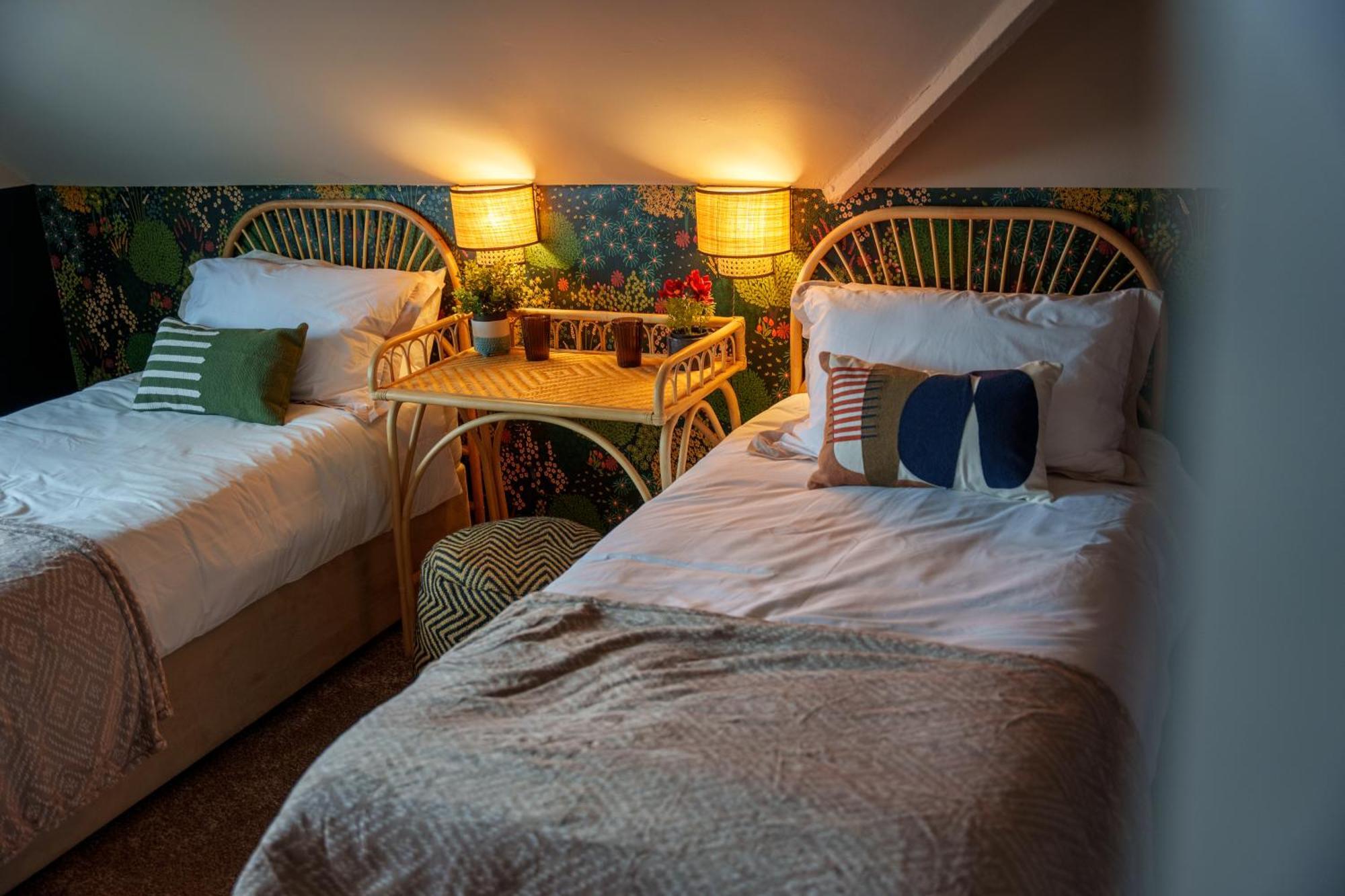 Stay With Airhgt @ Luxe Apartment In Central Harrogate Eksteriør billede